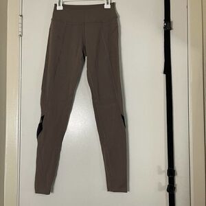 Beyond yoga Taupe brown athletic leggings with mesh panel size Small